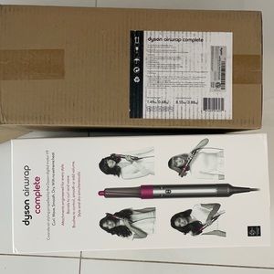 Brand new in box Dyson air wrap